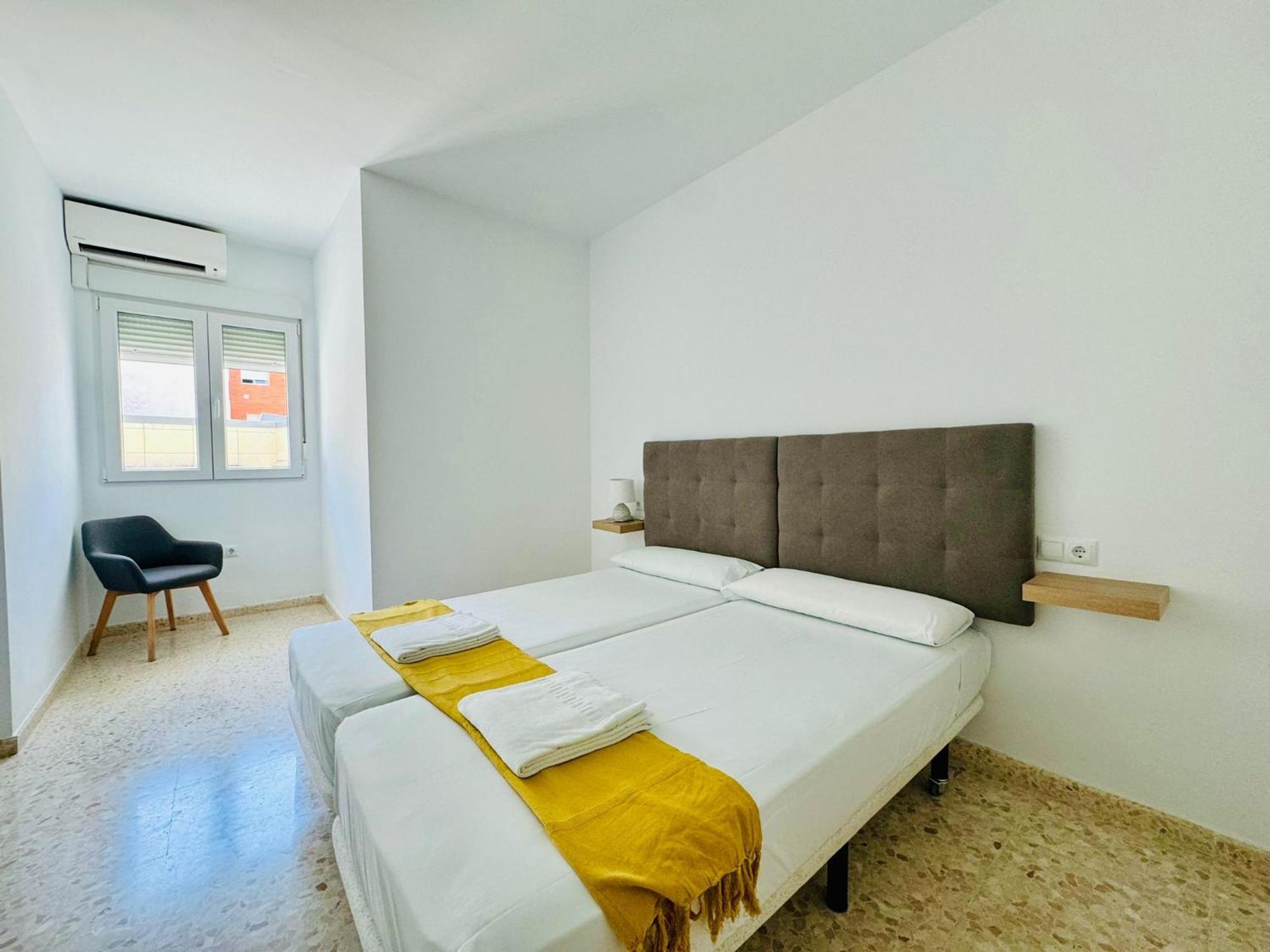 Apartamentos La Muralla Grupo Ac Gestion กาดิซ ภายนอก รูปภาพ
